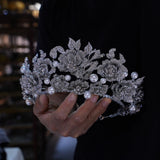 st1-17610 Oversize Pearls Flower Wedding Tiaras