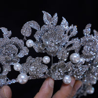 st1-17610 Oversize Pearls Flower Wedding Tiaras