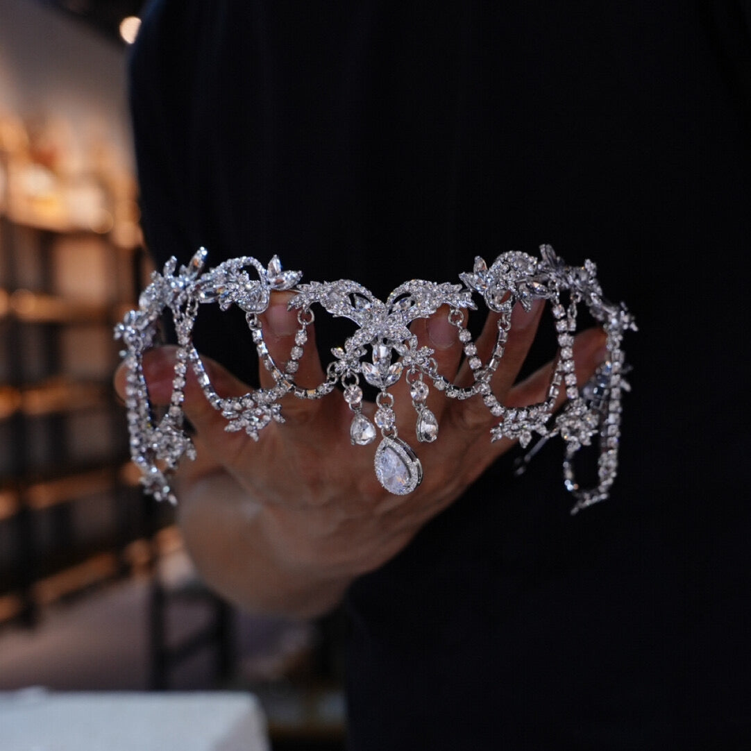 17645 Royal Forehead Simple Wedding Tiaras – Bavoen - Professional ...