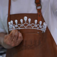 17702Korean Pearls&Crystal Wedding Tiaras Headpieces