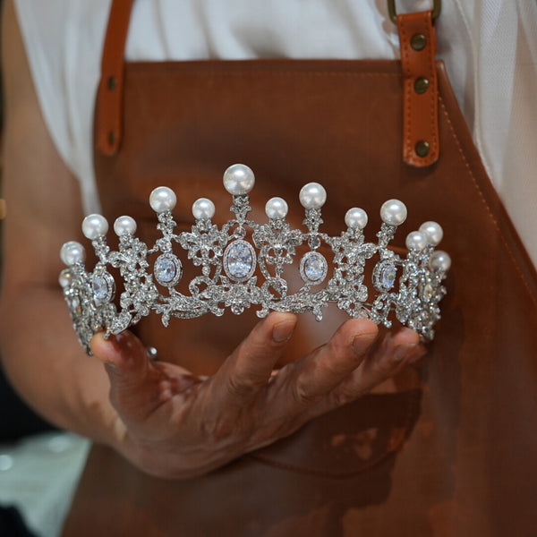 17780-2 Elegant Pearls Wedding Tiaras Headpieces