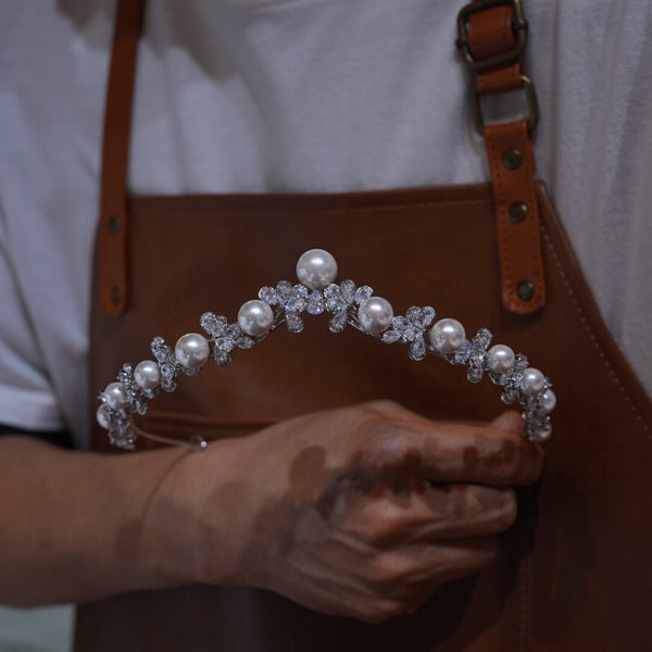 17941 Korean Pearls&Crystal Wedding Tiaras Headpieces