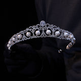 Elegant Pearls Crystals Wedding tiara Hair Accessory 18121