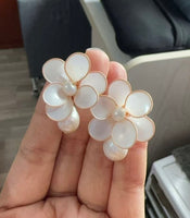 Stephine Freshwater pearls pierced ear