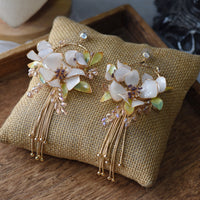 White Lily Flower Girls Tassels Earring