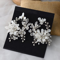 White Flower Beadings Oversize Brides Earring