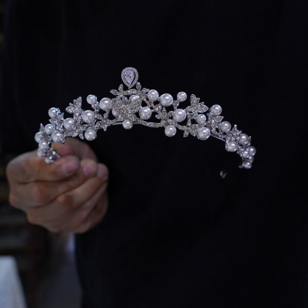 st1-17703 Pearls Wedding tiaras