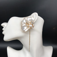 Pearls earring with tassels