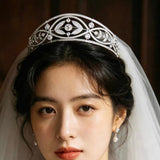 Brides wedding tiara HT19040