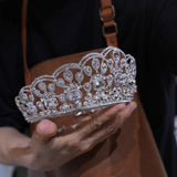 ST1-17623 Oversize Pearls&Zircon Wedding Tiaras Headpieces