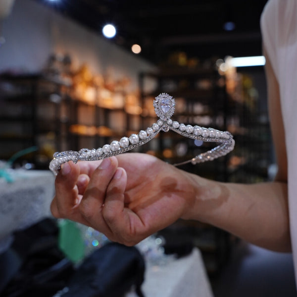 st1-17772 Koren Cute Pearls&Zircon Wedding Tiaras