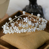 Sweet Whitge Flower  Brides Tiaras Headpieces CRrown